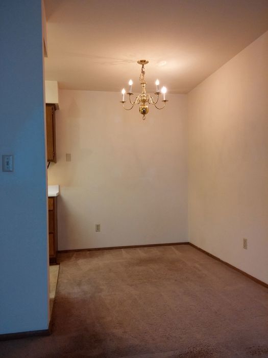 Campus Court Apartments - Schulhof Property Management