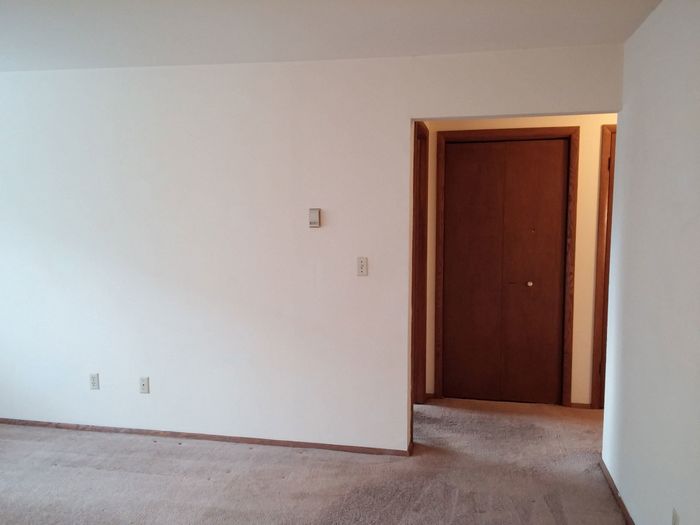 Campus Court Apartments - Schulhof Property Management