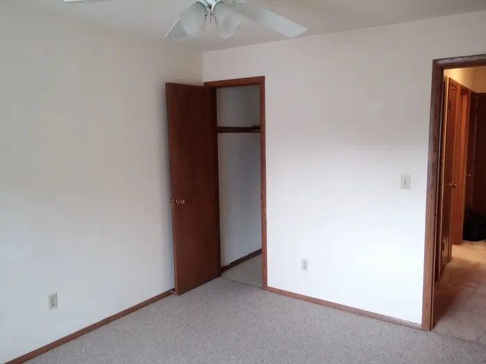 Campus Court Apartments - Schulhof Property Management