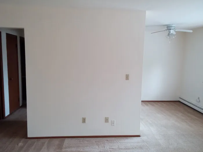 Campus Court Apartments - Schulhof Property Management