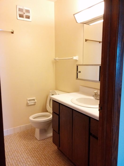 Campus Court Apartments - Schulhof Property Management