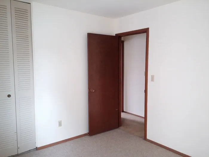 Campus Court Apartments - Schulhof Property Management
