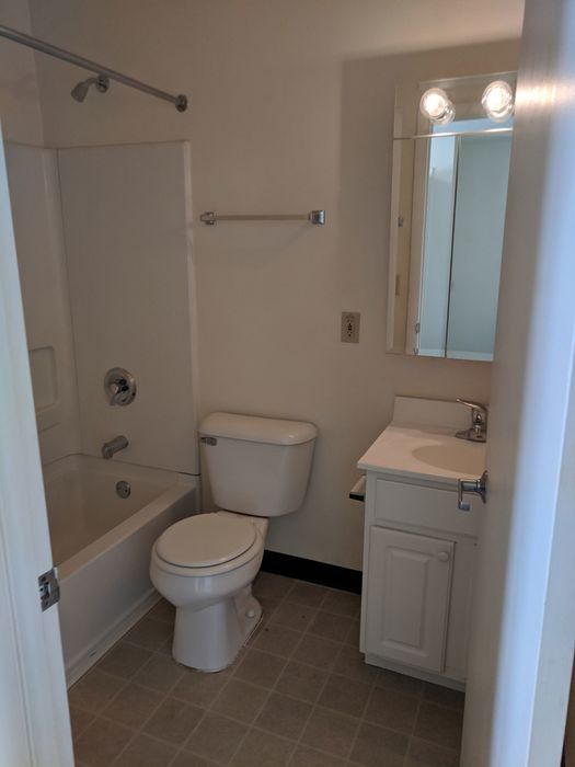 Studio 523 - Schulhof Property Management LLC