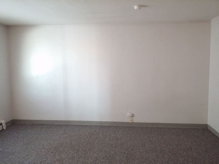 Campus Union Living Room - Schulhof Property Management LLC