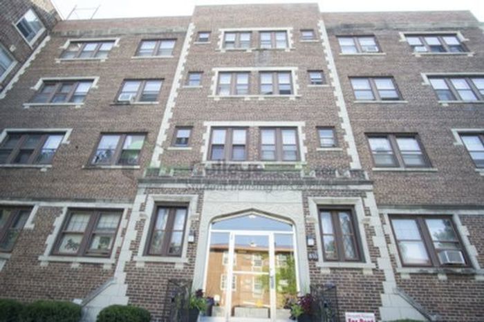 The Elms Apartment Exterior - Schulhof Property Management LLC