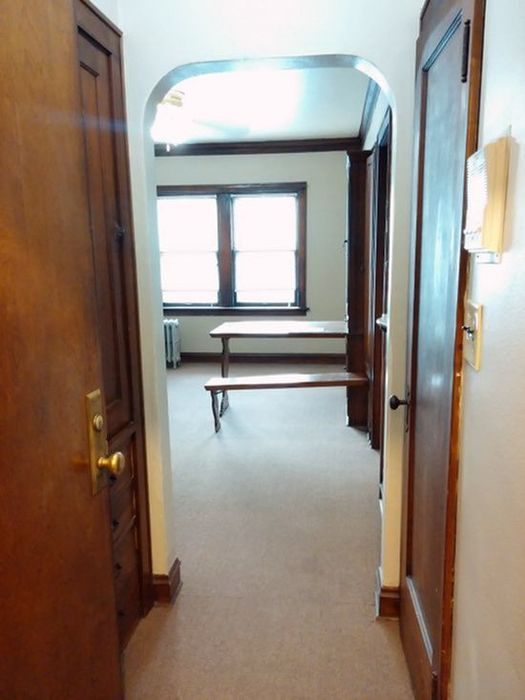 The Elms Apartment Bedroom - Schulhof Property Management LLC