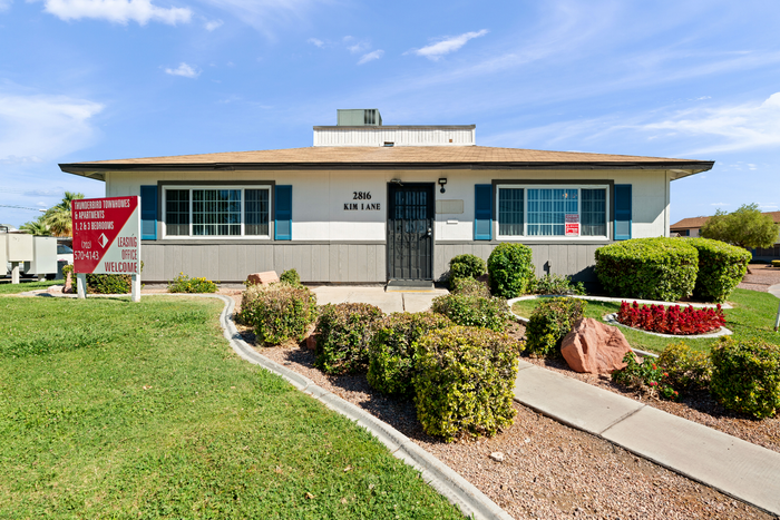Thunderbird Townhomes & Apartments