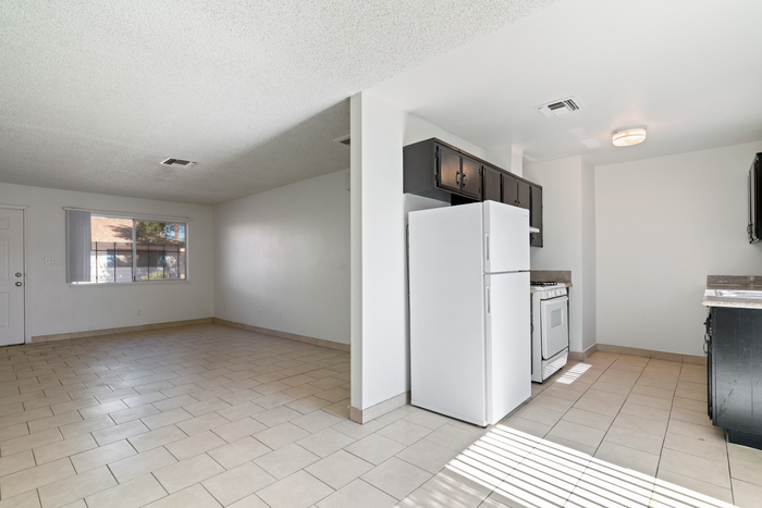 Thunderbird Apartments Inside