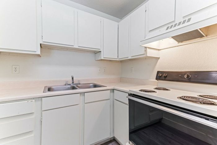 Arcadia Palms kitchen