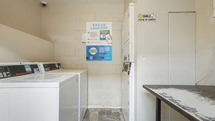 Alegria del Sol laundry facilities