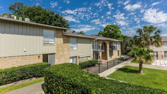Blue Vine Exterior view Exterior view