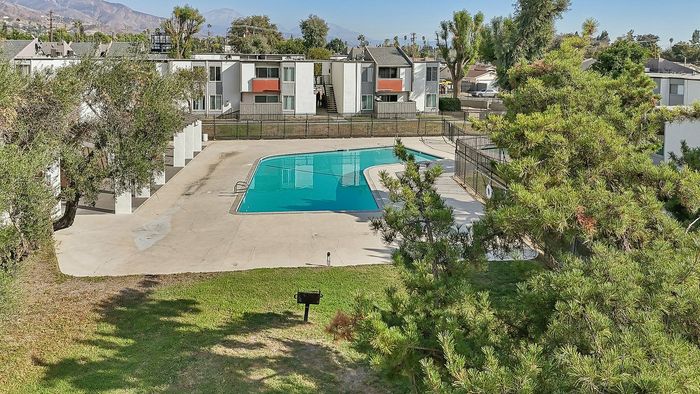 apartment pool