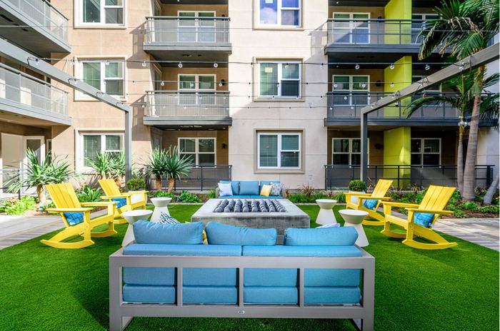 outdoor lounge area at arte west apartments