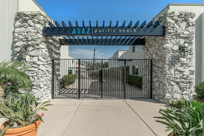 Avaz Pacific Beach entrance