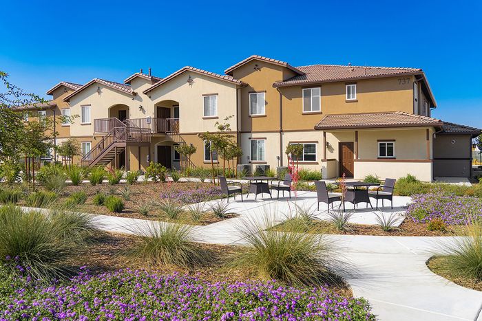 exterior apartment building at Grapevine Villa