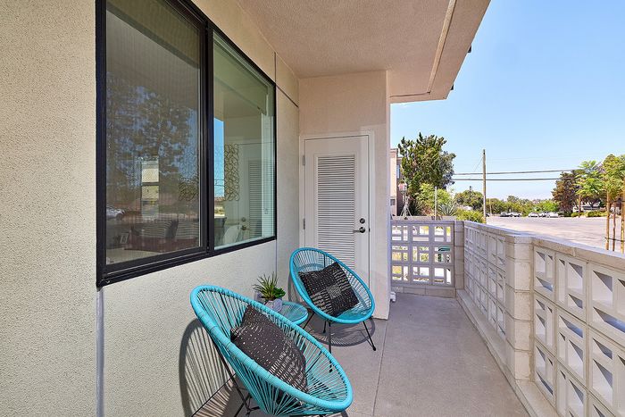 Patio at Dezi Apartments in Serra Mesa
