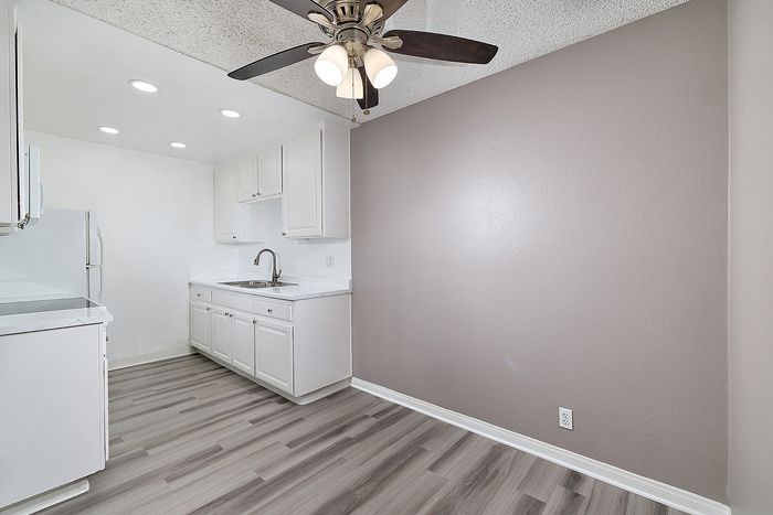 kitchen at pine vista apartments
