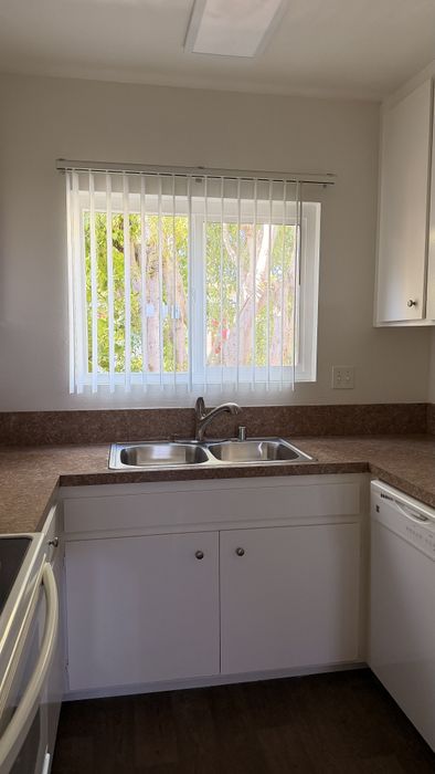 Kitchen at Vogue Manor