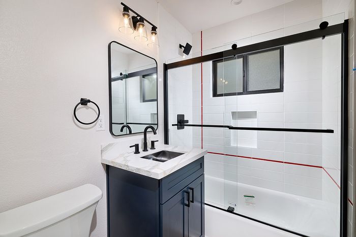 Bathroom at Melrose Canyon unit 16 one bedroom floorplan