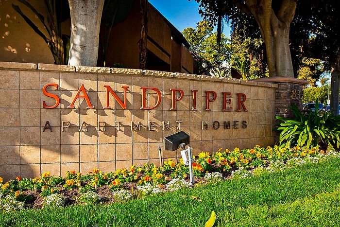 Monument entrance sign for Sandpiper Apartment Homes at Elan - Sandpiper Del Mar