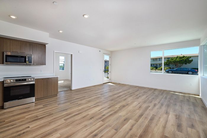 open layout living room and kitchen at Dezi