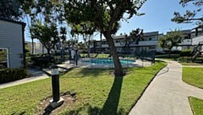 Exterior courtyard at Delaware Pines