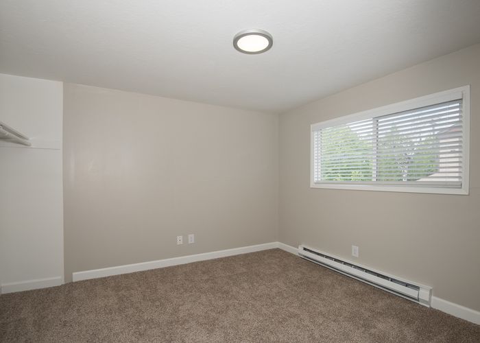 Large Bedroom