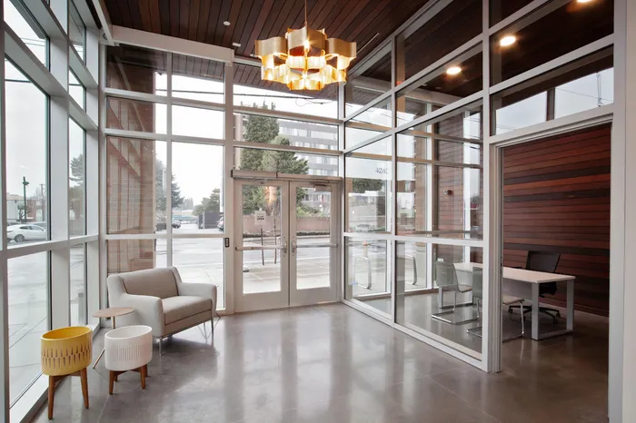 Entry way of Laurel42