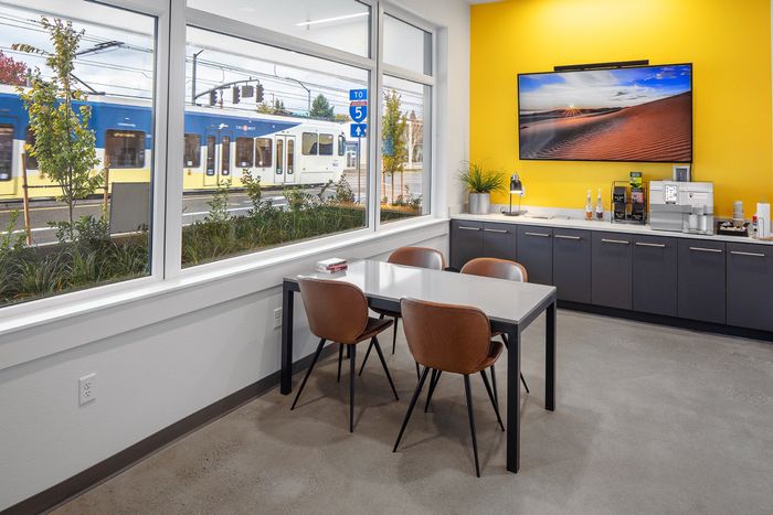 leasing area at aniva apartments