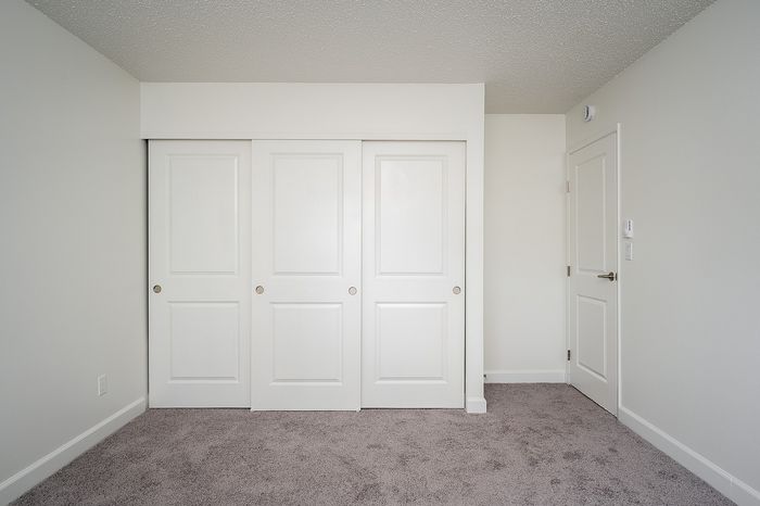 bedroom with spacious closet
