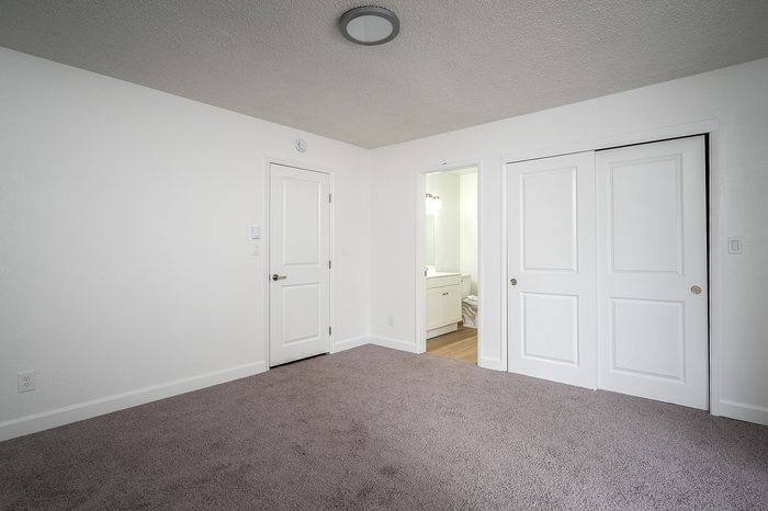 one bedroom apartment with ensuite bathroom
