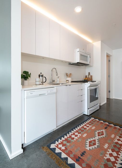 kitchen at slate apartments