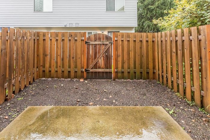 enclosed bacyard patio at fairview court