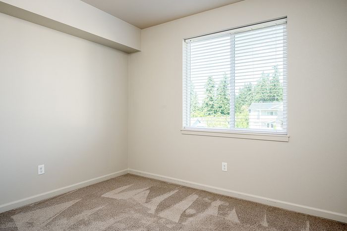 second bedroom at Alderbrook in Vancouver, WA