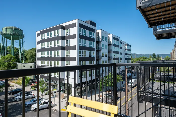 Balcony of Studio apartment in Portland, OR