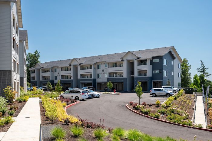 exterior and parking lot at Pacific Ridge in Tigard, OR