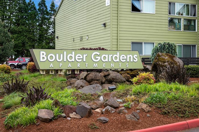 signage of boulder gardens apartments