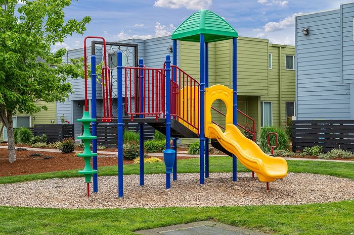 playground at boulder gardens apartments