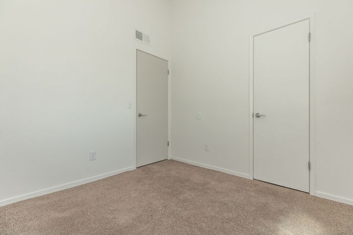 bedroom with carpet