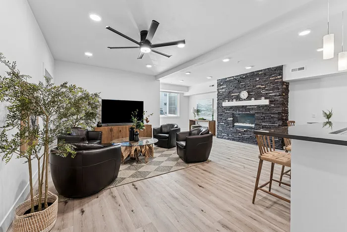 Community room at Spring Meadow apartments in Newberg, OR