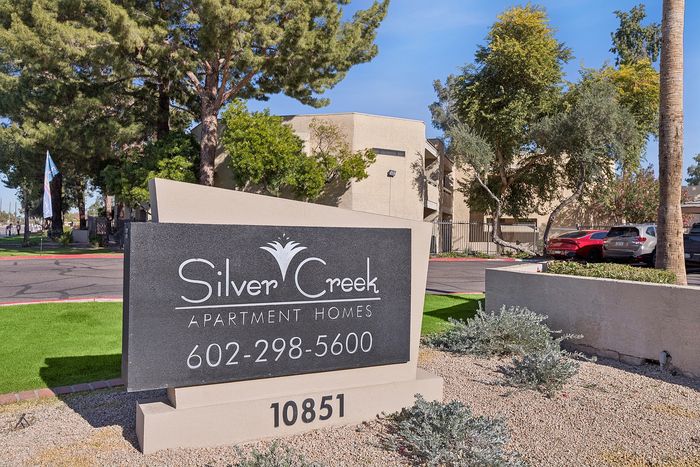 Silver Creek Monument sign