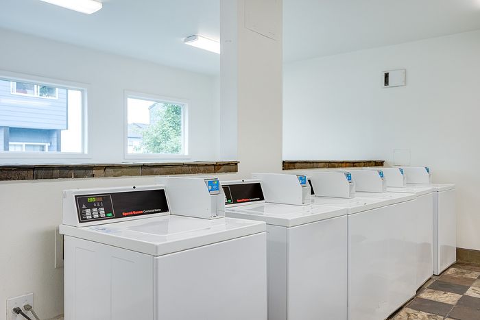 Boulder Gardens Laundry room
