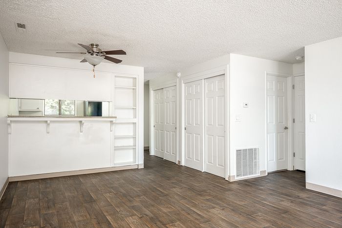 Unit 4450G at Cedar Park Dining Area