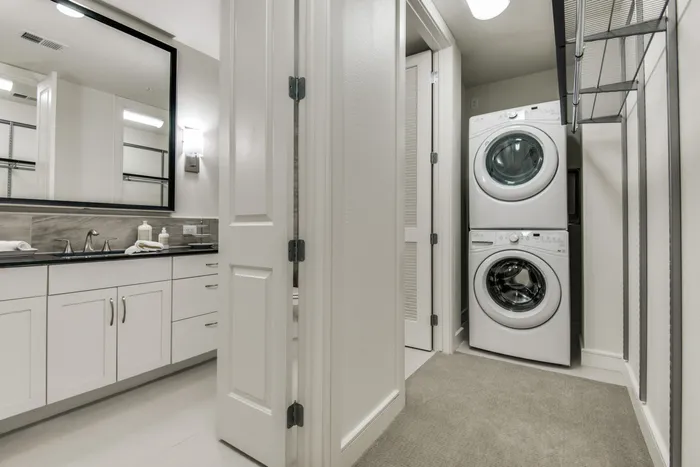 Convenient In-Unit Laundry and Bathroom | The James | HOUSTON, TEXAS