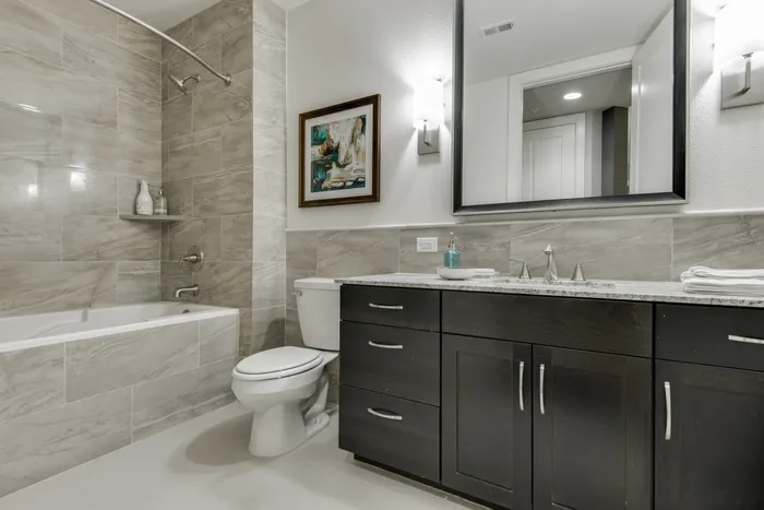 Bathroom | The James | HOUSTON, TEXAS