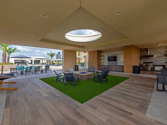 The McAdams at Memorial City | Houston, TX Apartments | Apartments in Houston, TX