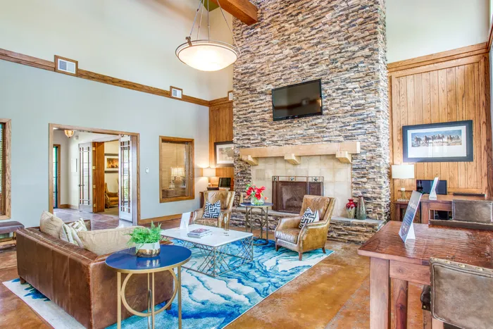 The Lodge at Spring Shadows Clubhouse | Memorial City Living | Houston,TX Apartments