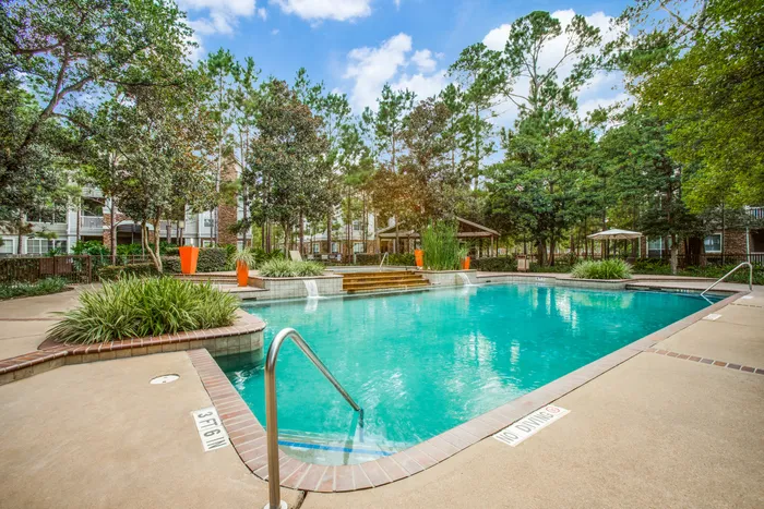 The Lodge at Spring Shadows Pool | Memorial City Living | Houston,TX Apartments