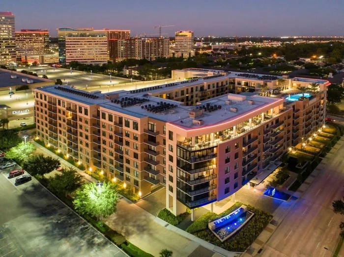 The McAdams at Memorial City Building | Houston, TX Apartments | Apartments in Houston, TX