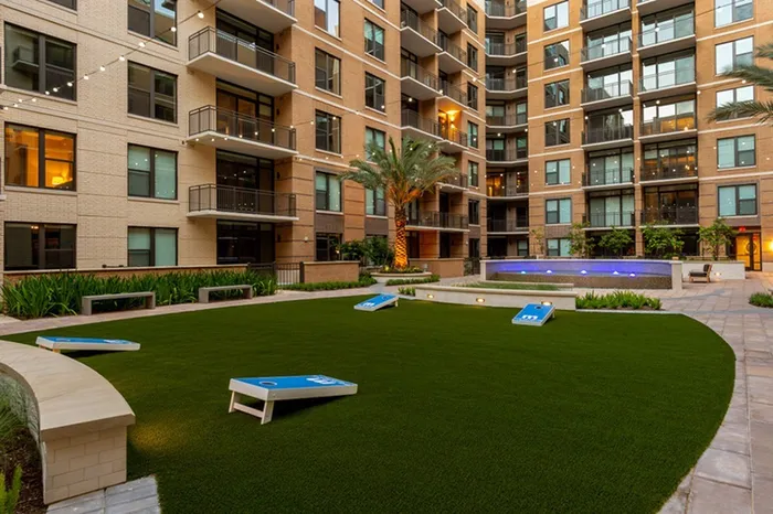 The McAdams at Memorial City | Houston, TX Apartments | Apartments in Houston, TX